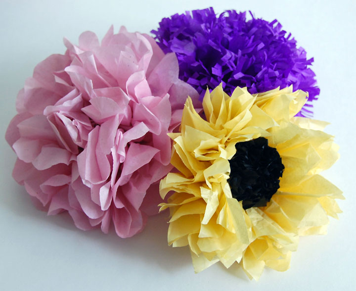 Easy Giant Paper Flowers Making  Giant paper flowers for birthday